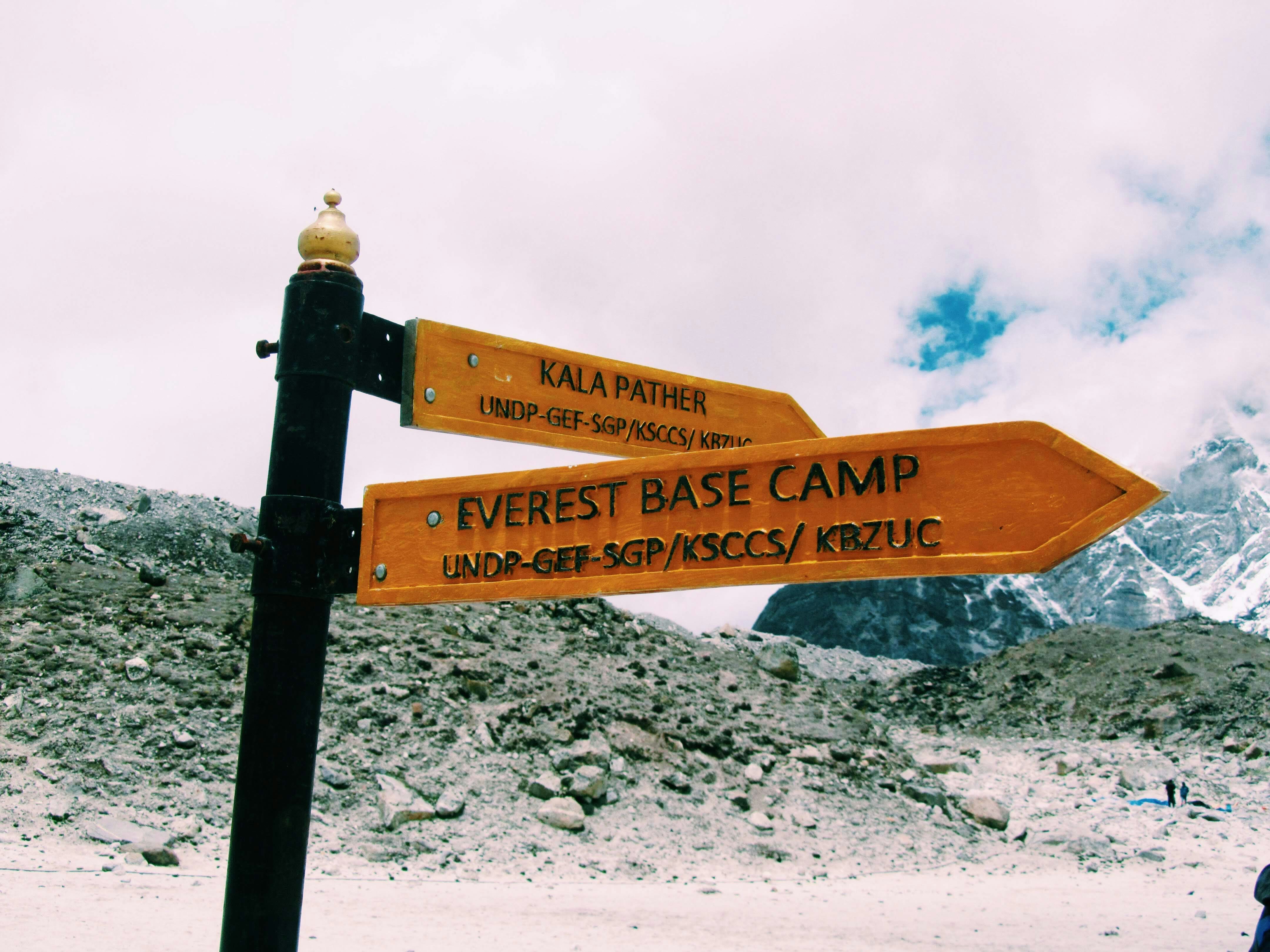 The good idea of climbing a 7,000-meter peak before Everest